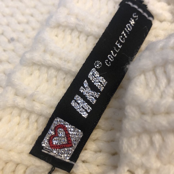 Cute kids poncho💜 - Picture 2 of 4